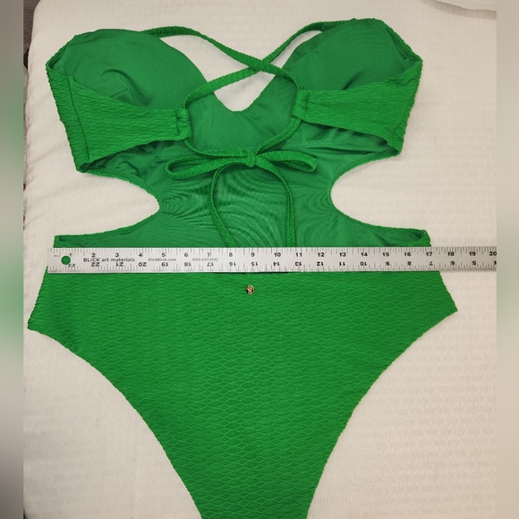Victoria’s Secret Beach Beads Cut-Out Cheeky One-Piece Size XL.  #B11 - Picture 5 of 11